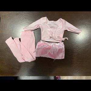 Ballet outfit for doll